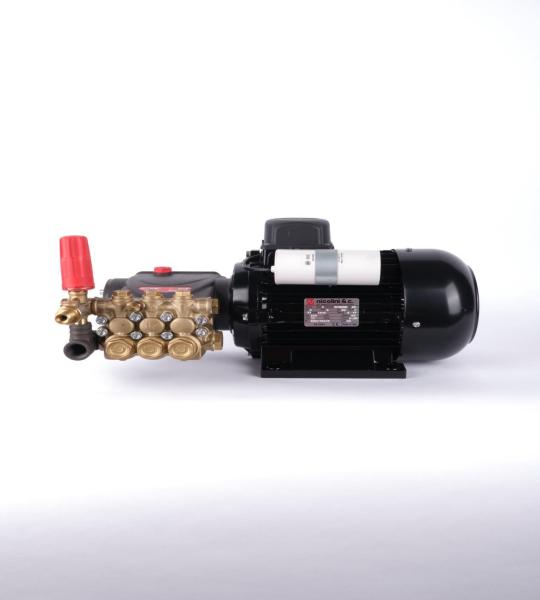 POMPE HAUT PRESSION 200 BAR 220 INTERPUMP